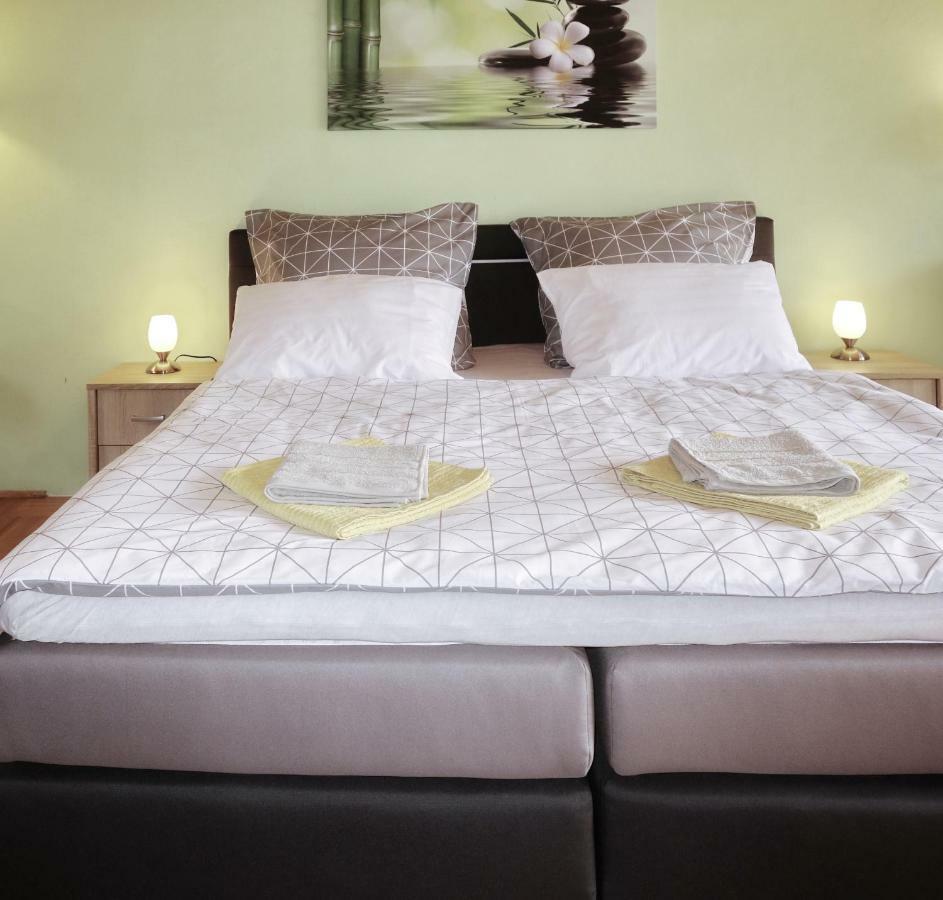 Tolena Heviz Apartments Экстерьер фото
